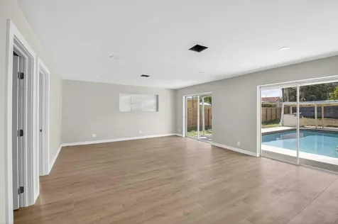 4347 Nw 2nd Court Boca Raton FL 33431