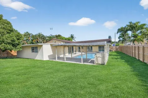 4347 Nw 2nd Court Boca Raton FL 33431