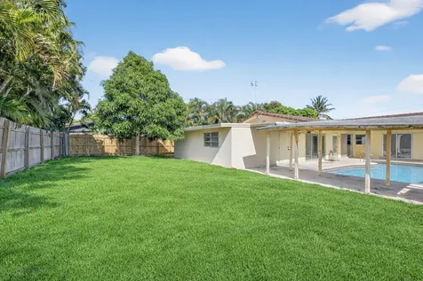 4347 Nw 2nd Court Boca Raton FL 33431