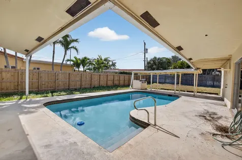4347 Nw 2nd Court Boca Raton FL 33431