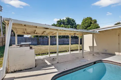 4347 Nw 2nd Court Boca Raton FL 33431