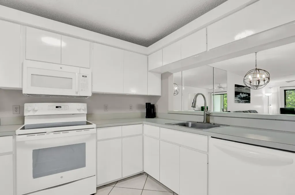 115 Bamboo Road Palm Beach Shores FL 33404