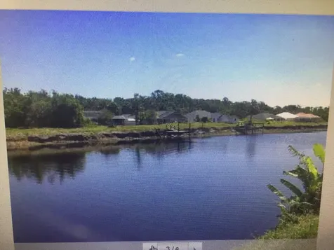 1807 SW Import Drive Port Saint Lucie FL 34953