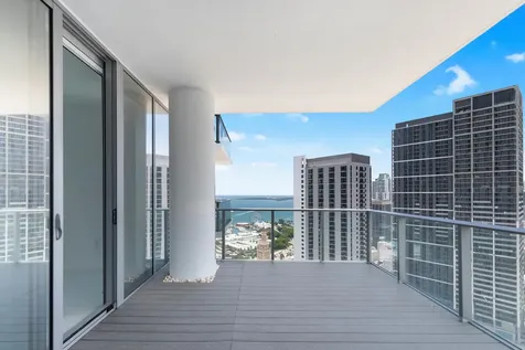851 NE 1st Avenue Miami FL 33132