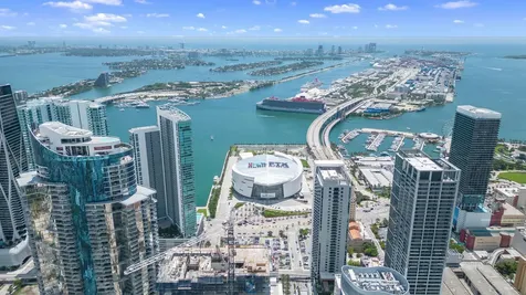 851 NE 1st Avenue Miami FL 33132