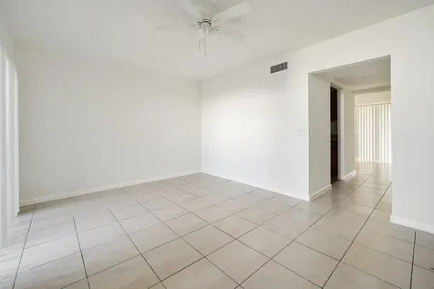 5070 Elmhurst Road West Palm Beach FL 33417
