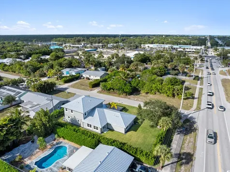 1176 Ne Terrace Way Jensen Beach FL 34957