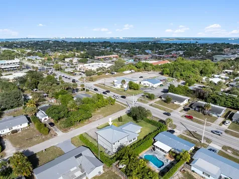 1176 Ne Terrace Way Jensen Beach FL 34957