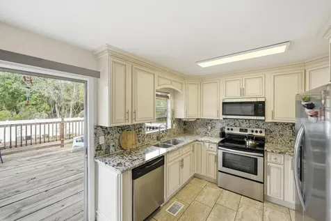 517 Nw Floresta Drive Port Saint Lucie FL 34983
