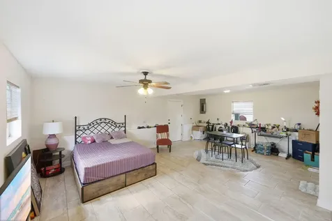 517 Nw Floresta Drive Port Saint Lucie FL 34983