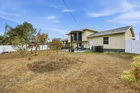 517 Nw Floresta Drive Port Saint Lucie FL 34983