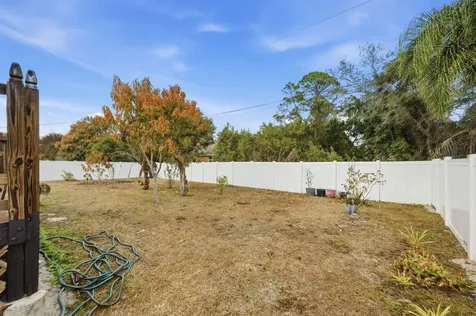 517 Nw Floresta Drive Port Saint Lucie FL 34983