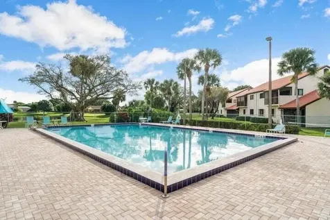 4 Via De Casas Sur Boynton Beach FL 33426