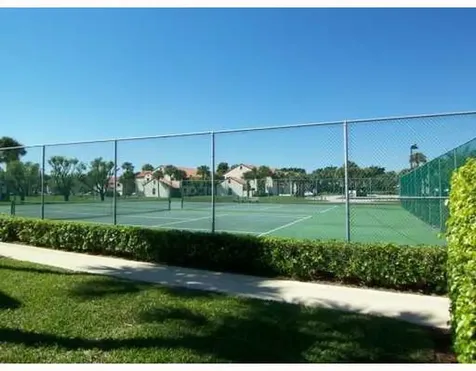 4 Via De Casas Sur Boynton Beach FL 33426