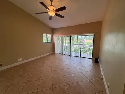 4 Via De Casas Sur Boynton Beach FL 33426