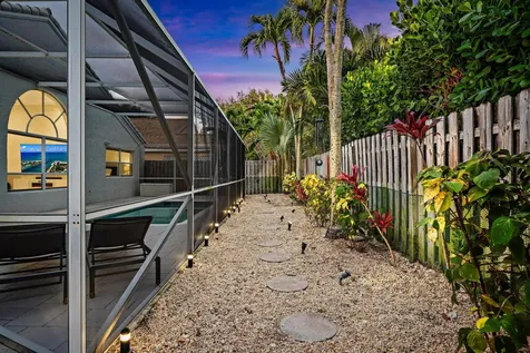 1077 Siena Oaks Circle Palm Beach Gardens FL 33410