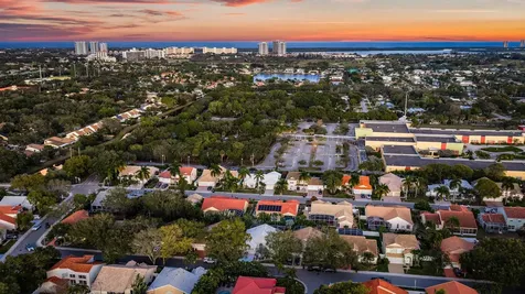 1077 Siena Oaks Circle Palm Beach Gardens FL 33410