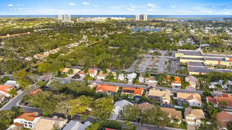 1077 Siena Oaks Circle Palm Beach Gardens FL 33410