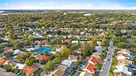 1077 Siena Oaks Circle Palm Beach Gardens FL 33410