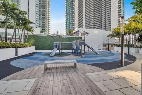 851 NE 1st Avenue Miami FL 33132
