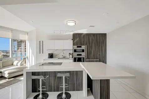 851 NE 1st Avenue Miami FL 33132