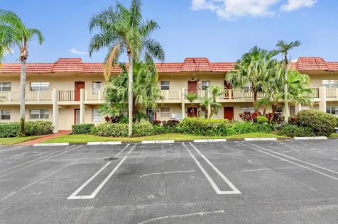 6 Abbey Lane Delray Beach FL 33446