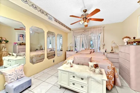 6 Abbey Lane Delray Beach FL 33446