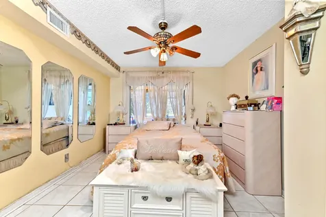 6 Abbey Lane Delray Beach FL 33446