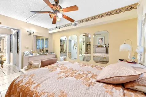 6 Abbey Lane Delray Beach FL 33446