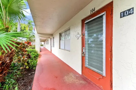 6 Abbey Lane Delray Beach FL 33446
