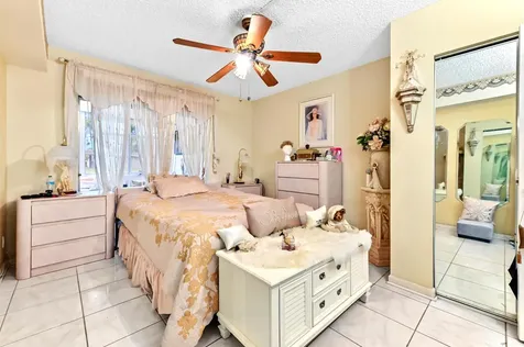 6 Abbey Lane Delray Beach FL 33446