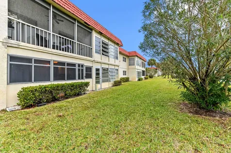 6 Abbey Lane Delray Beach FL 33446