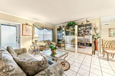 6 Abbey Lane Delray Beach FL 33446