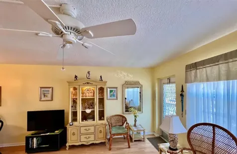 39 Harwood B Deerfield Beach FL 33442