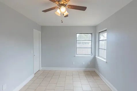 382 Ne Genesee Avenue Port Saint Lucie FL 34983