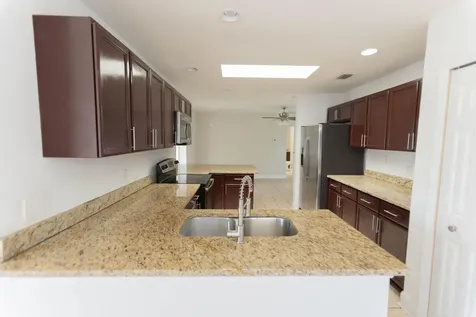 382 Ne Genesee Avenue Port Saint Lucie FL 34983