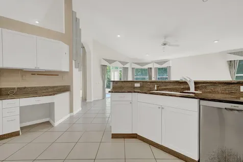 6151 Hook Lane Boynton Beach FL 33437