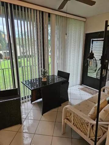 105 Lake Pine Circle Greenacres FL 33463