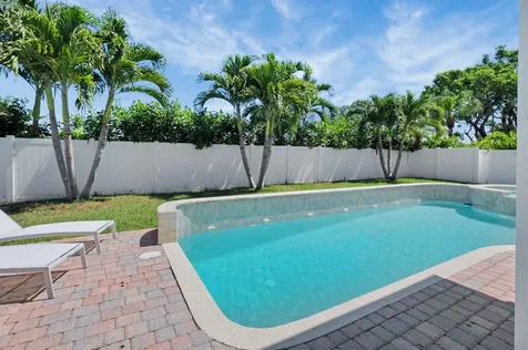 22175 Larkspur Trail Boca Raton FL 33433