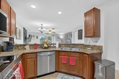 5904 Abbey Road Tamarac FL 33321