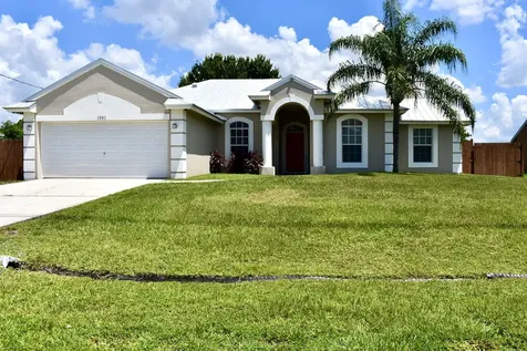 1561 SW Gadsan Avenue Port Saint Lucie FL 34953