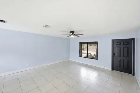 2080 Se Triumph Road Port Saint Lucie FL 34952