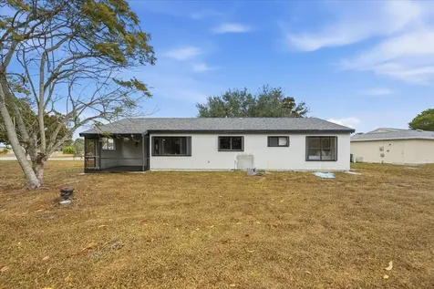 2080 Se Triumph Road Port Saint Lucie FL 34952