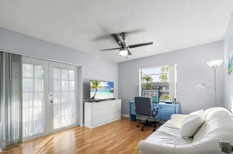 605 Flanders M Delray Beach FL 33484
