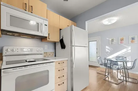 605 Flanders M Delray Beach FL 33484