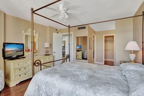 4 Royal Palm Way Boca Raton FL 33432