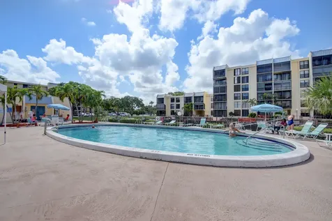 4 Royal Palm Way Boca Raton FL 33432