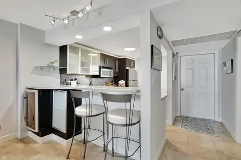 4 Royal Palm Way Boca Raton FL 33432