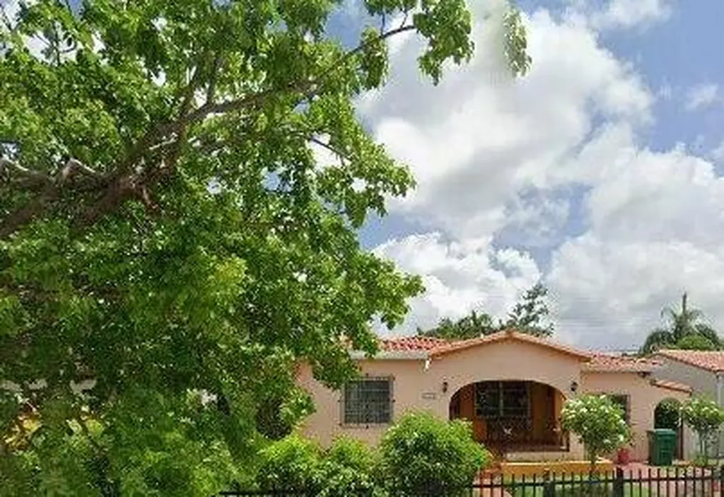 5000 Sw 5 Terrace Miami FL 33134