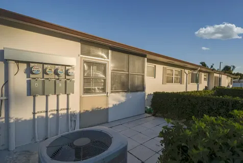 2835 Crosley Drive West Palm Beach FL 33415